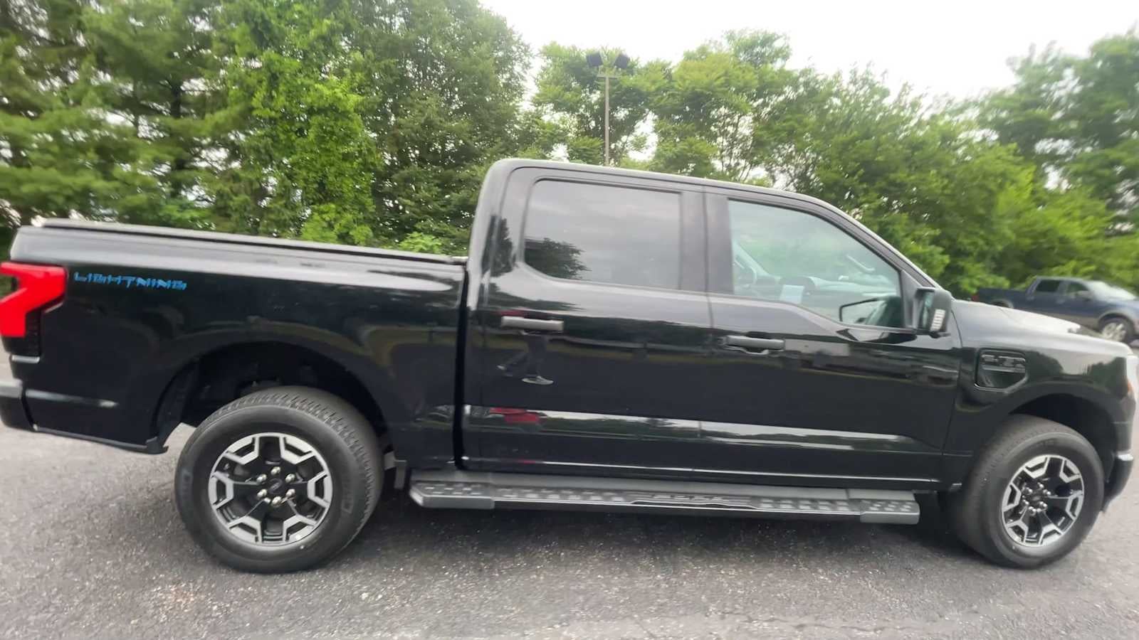 Used 2022 Ford F-150 Lightning XLT with VIN 1FTVW1EL9NWG07015 for sale in Poughkeepsie, NY