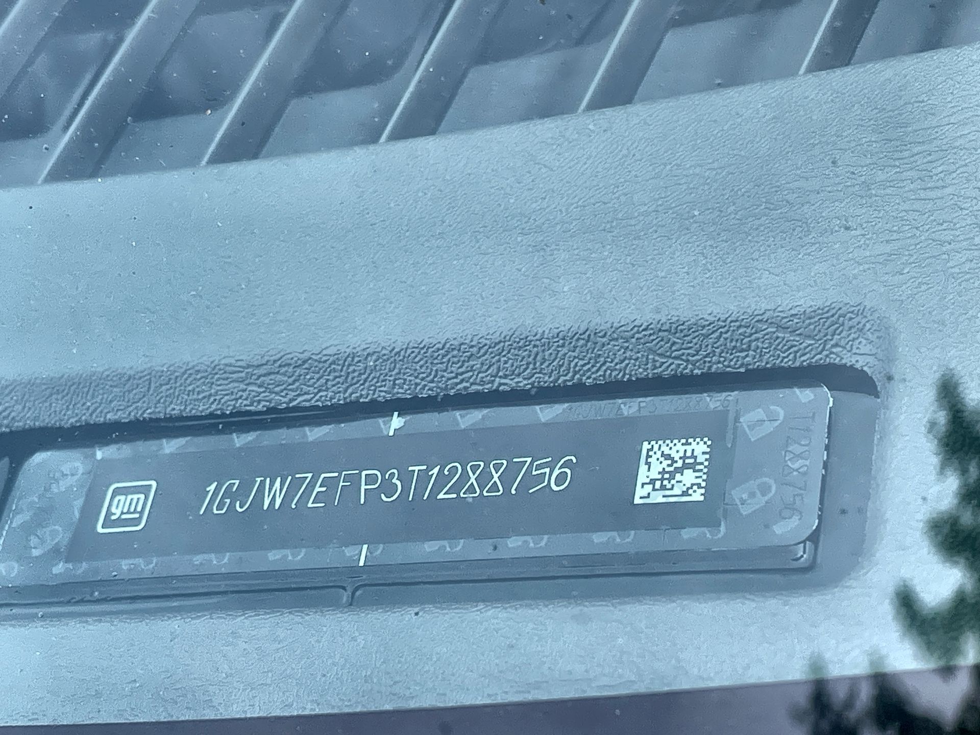2026 GMC Savana Passenger LS