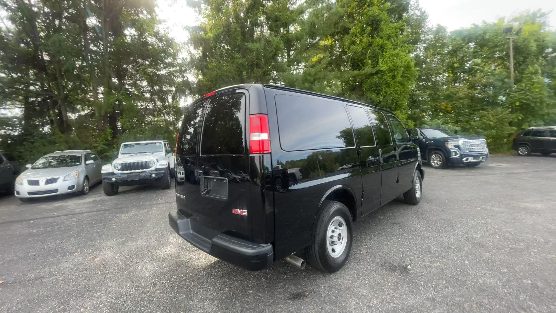 2026 GMC Savana Passenger LS