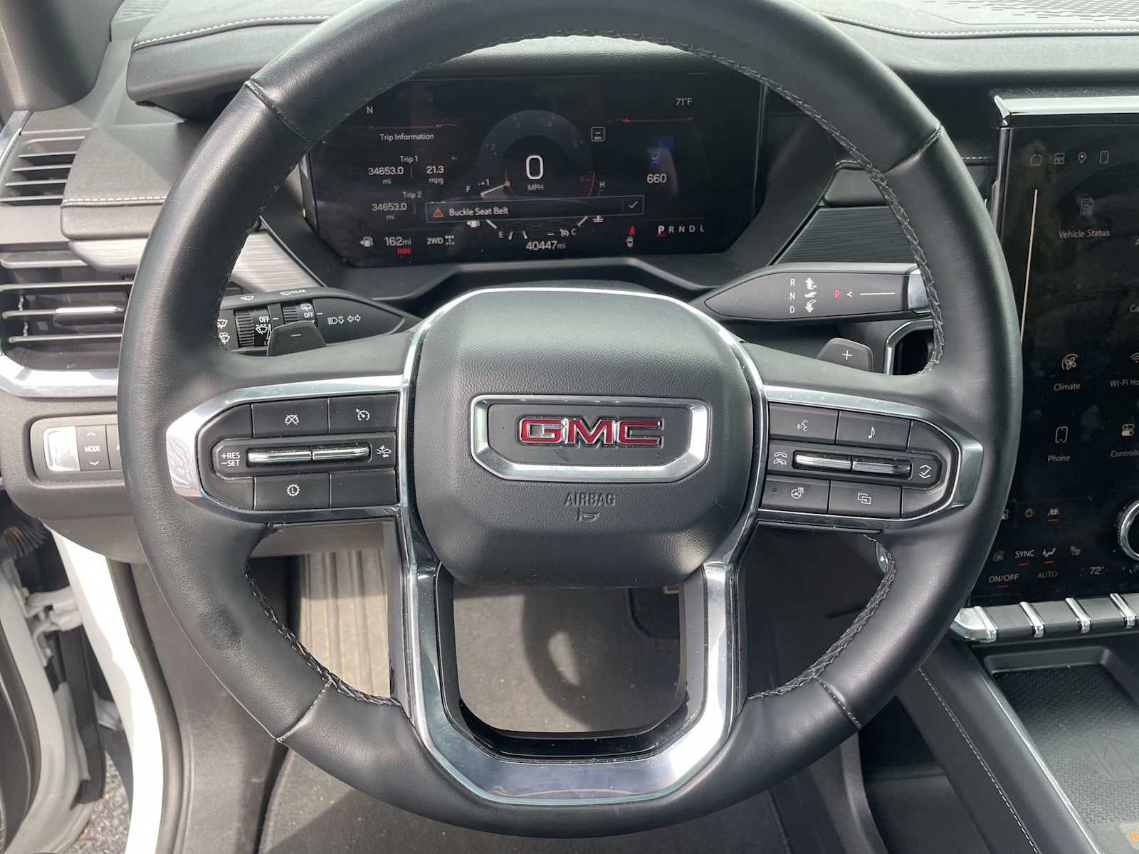 2024 GMC Acadia Elevation