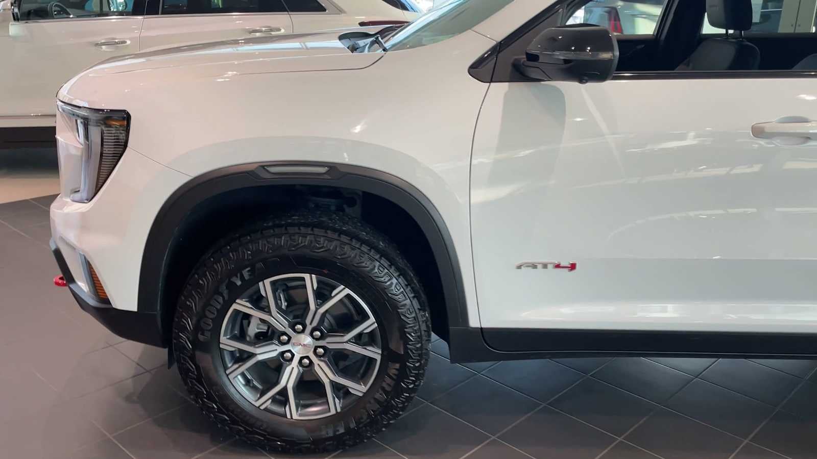 2025 GMC Acadia AT4