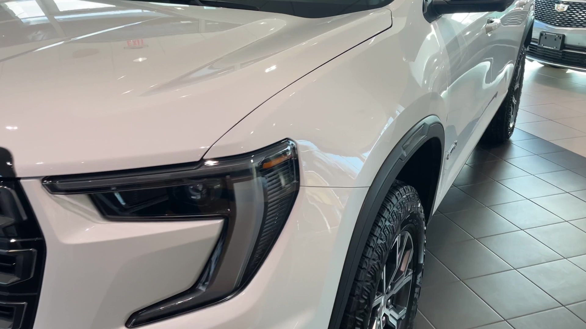 2025 GMC Acadia AT4