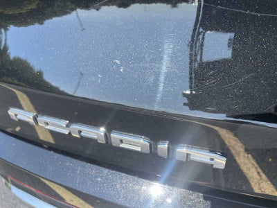 2022 GMC Acadia Denali