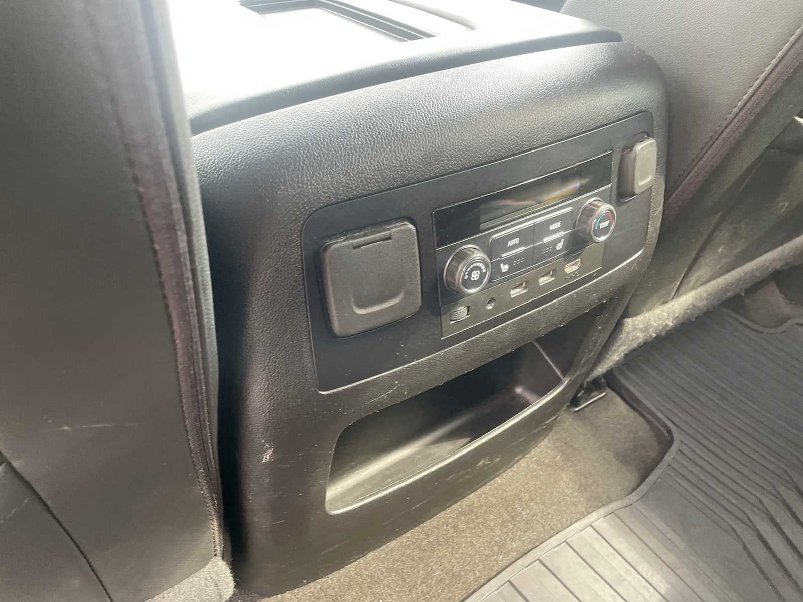 2018 GMC Yukon XL SLT
