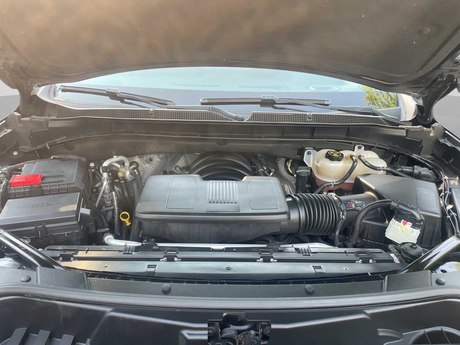 2023 Chevrolet Suburban RST