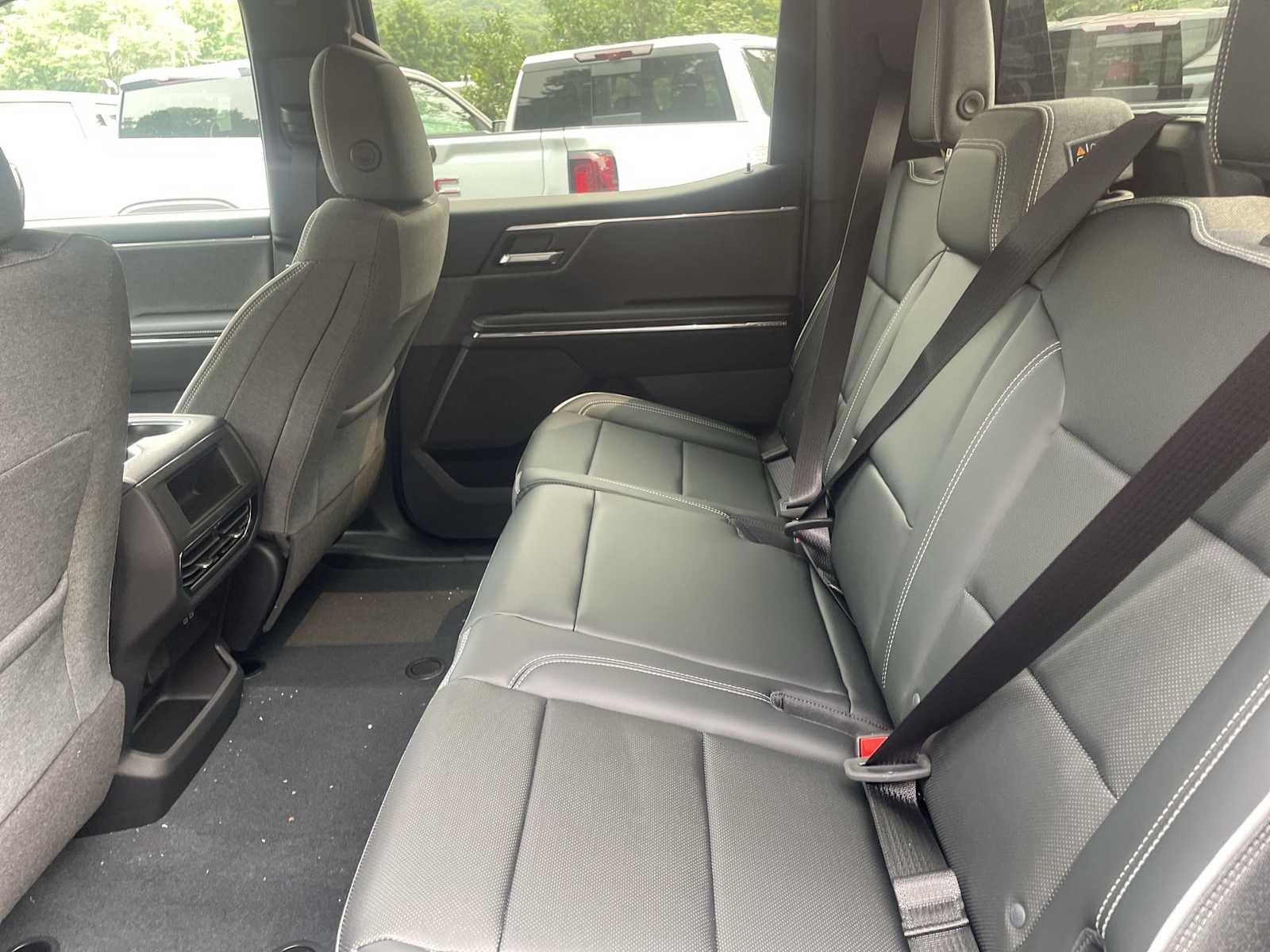 2026 GMC Sierra EV Elevation - Photo 13