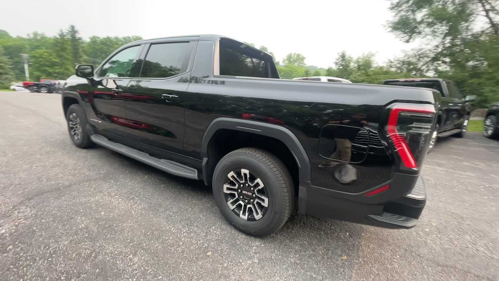 2026 GMC Sierra EV Elevation - Photo 7