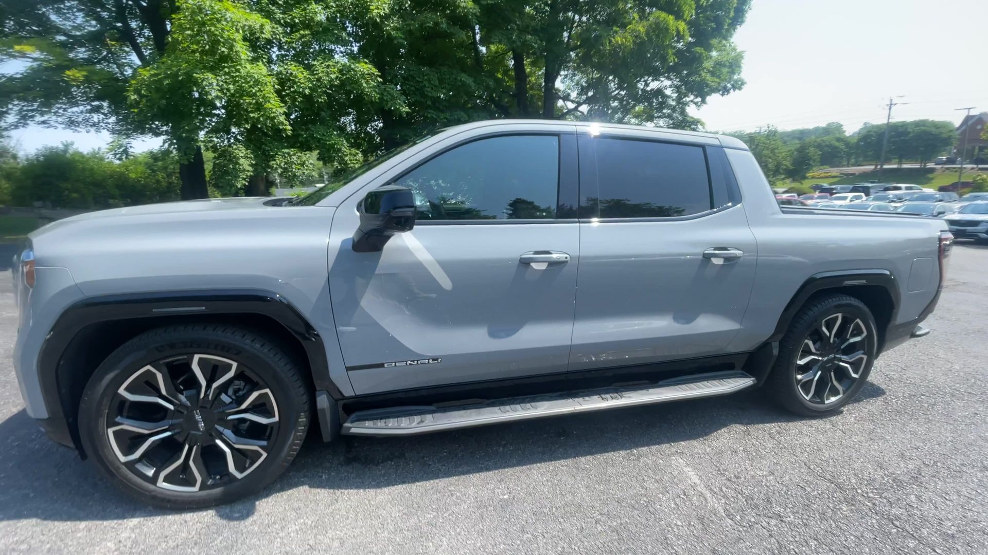 2024 GMC Sierra EV Denali Edition 1