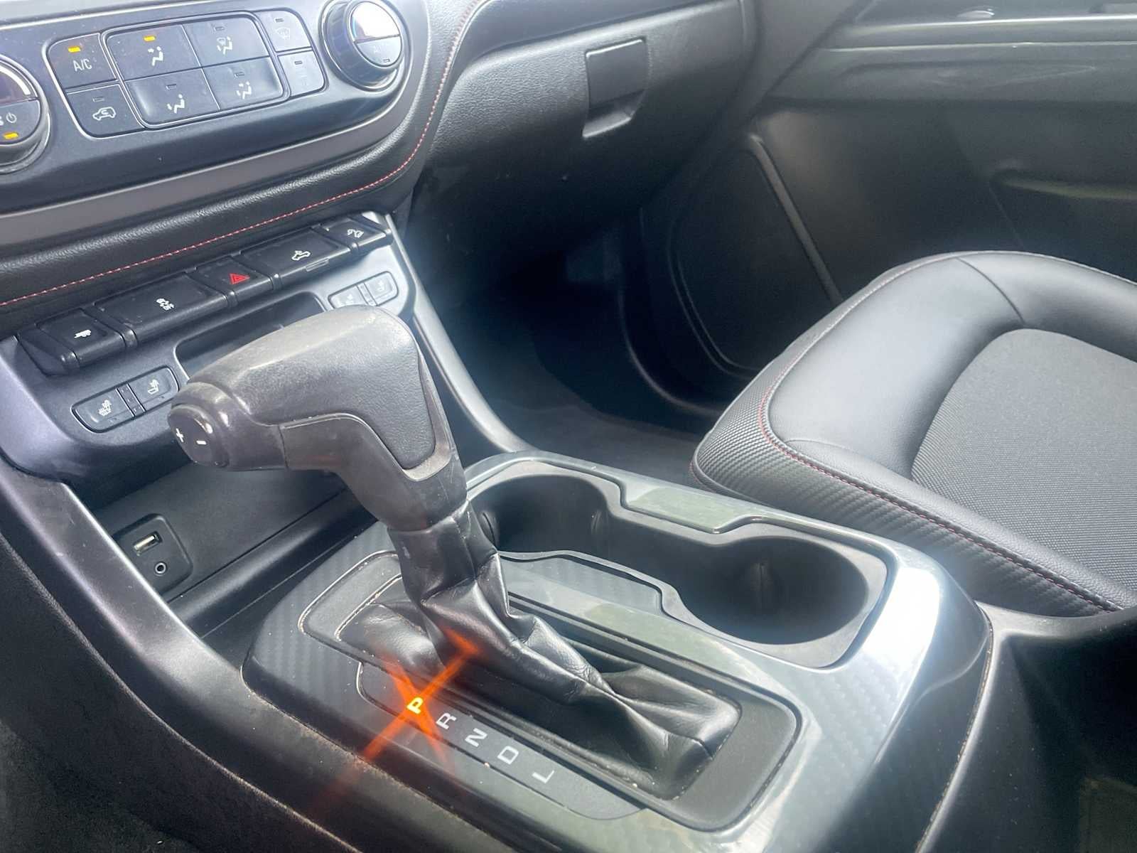 2017 GMC Canyon SLE - Photo 16