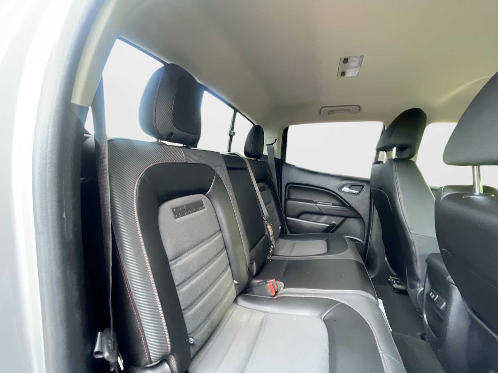 2017 GMC Canyon SLE - Photo 24