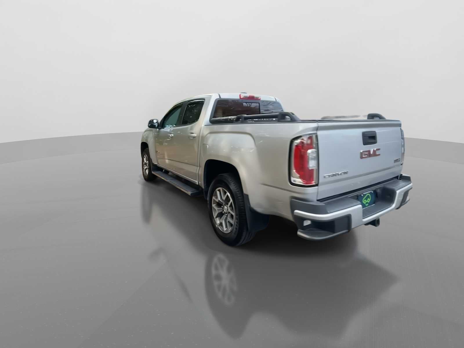 2017 GMC Canyon SLE - Photo 8