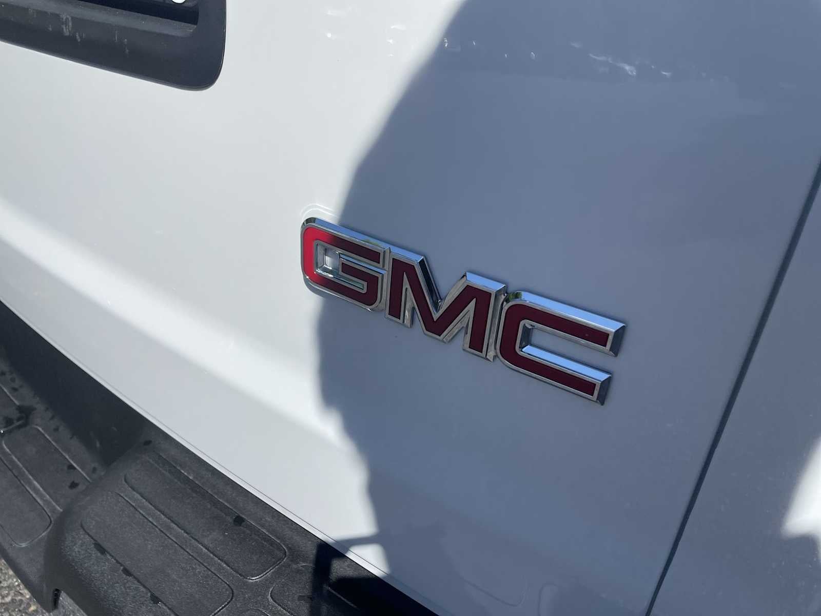 2024 GMC Savana Cargo 2500 Work Van