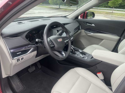 2023 Cadillac XT4 AWD Luxury