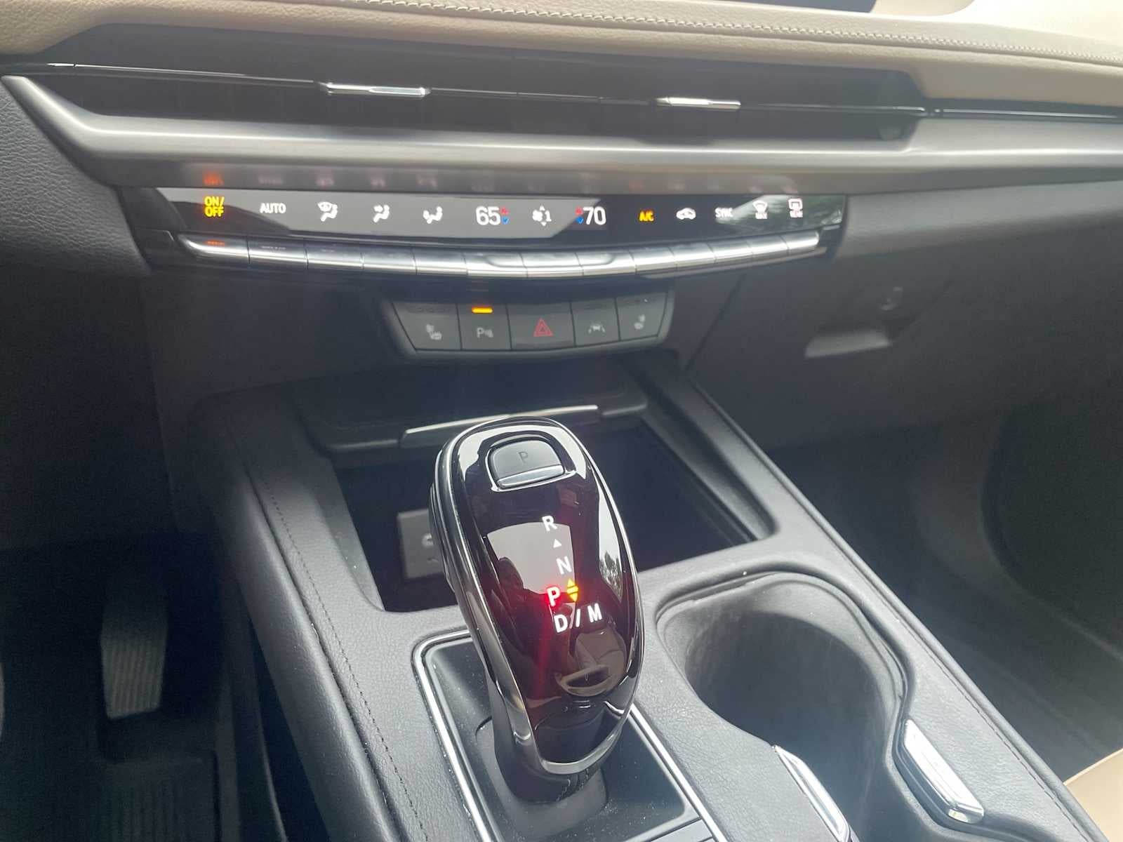 2024 Cadillac XT4 Luxury