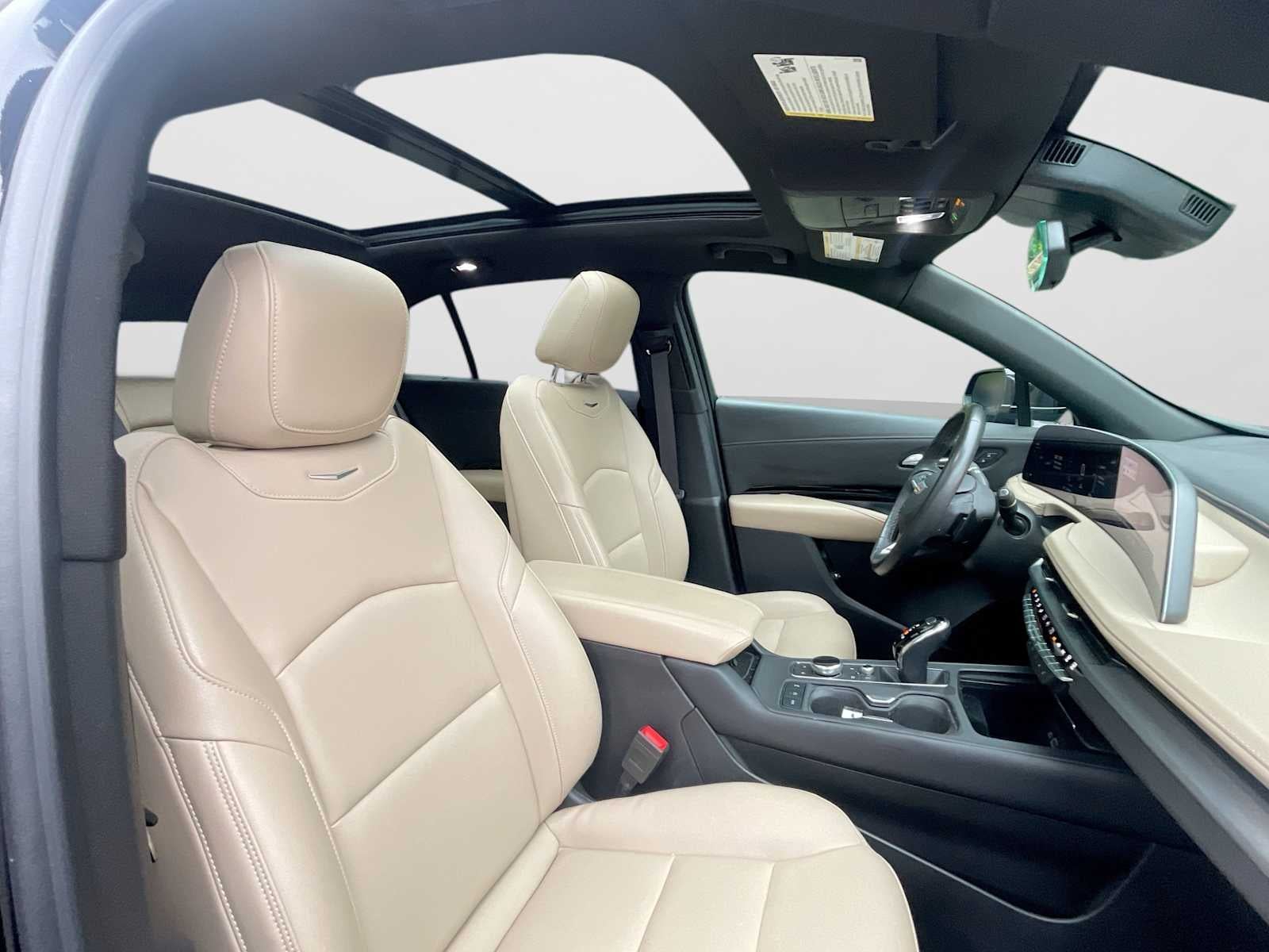 2024 Cadillac XT4 Luxury
