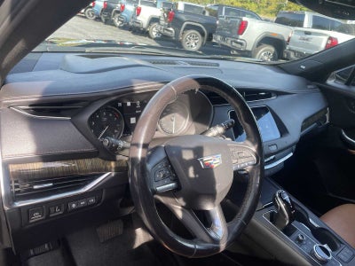 2021 Cadillac XT4 Premium Luxury