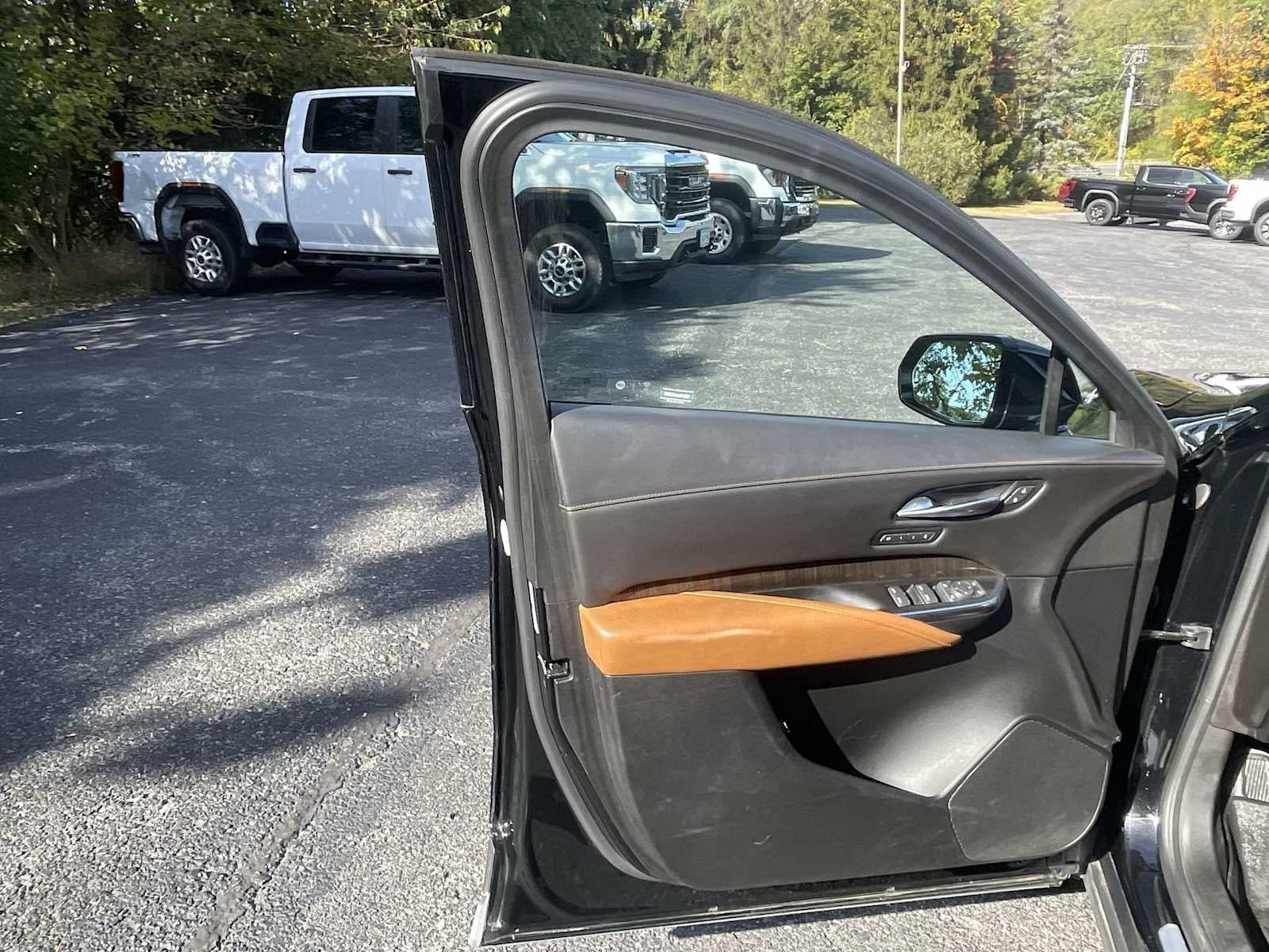 2021 Cadillac XT4 Premium Luxury