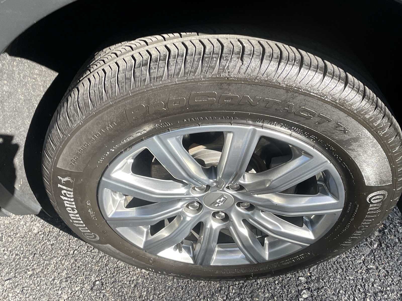 2021 Cadillac XT4 Premium Luxury