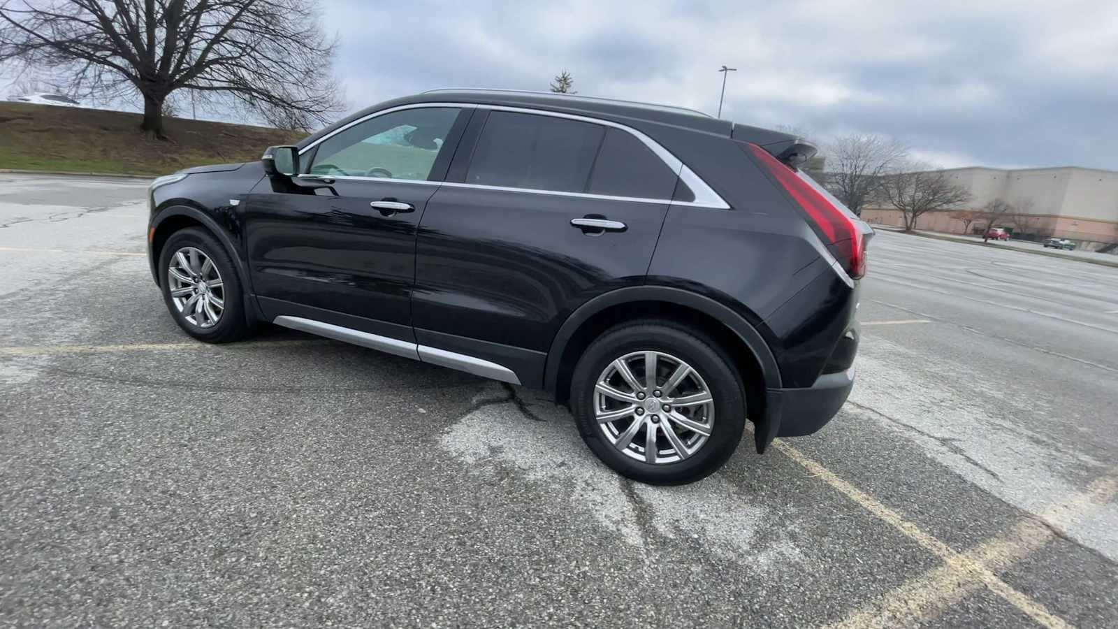 2021 Cadillac XT4 Premium Luxury