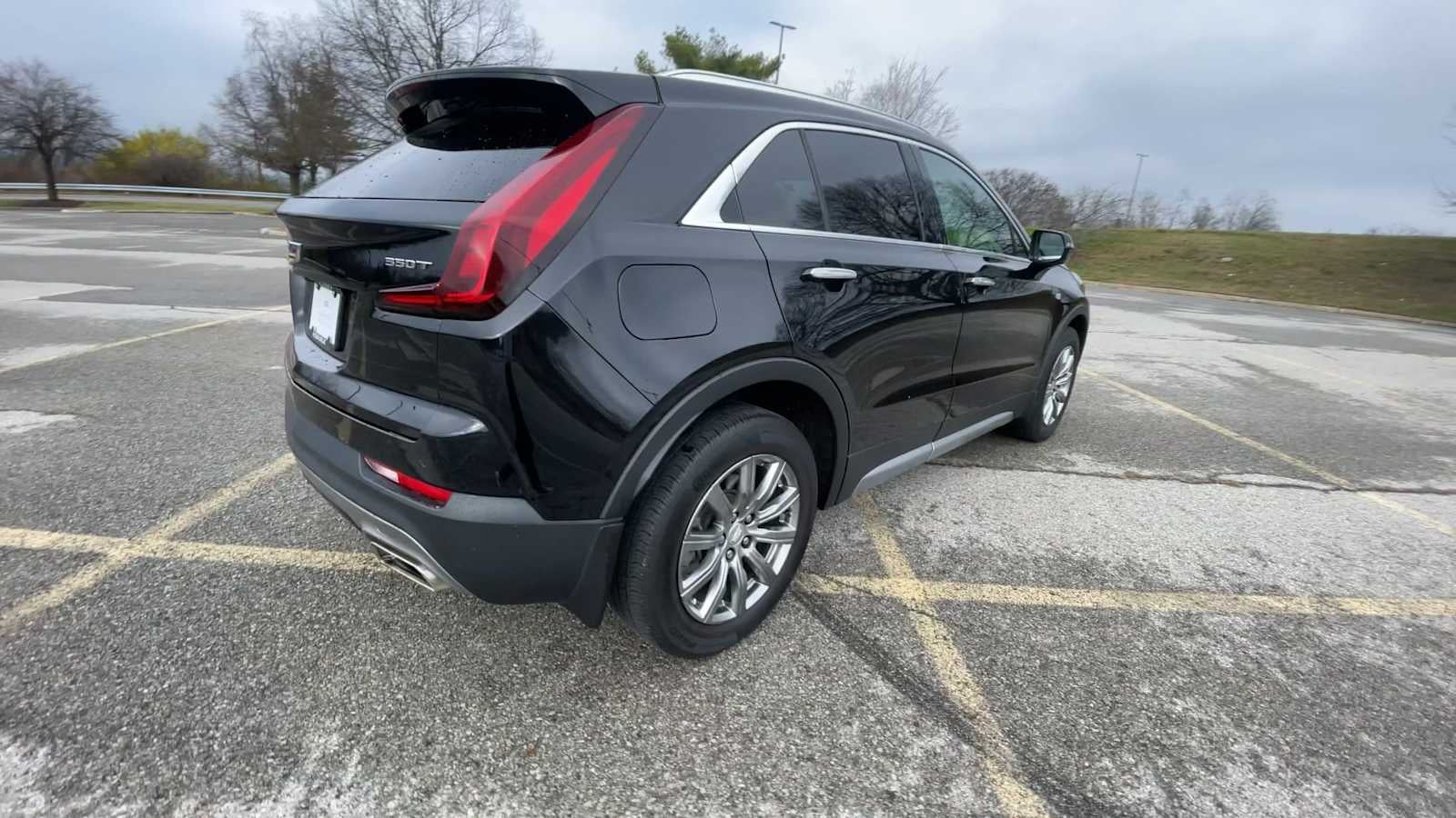 2021 Cadillac XT4 Premium Luxury