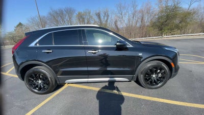 2023 Cadillac XT4 Premium Luxury