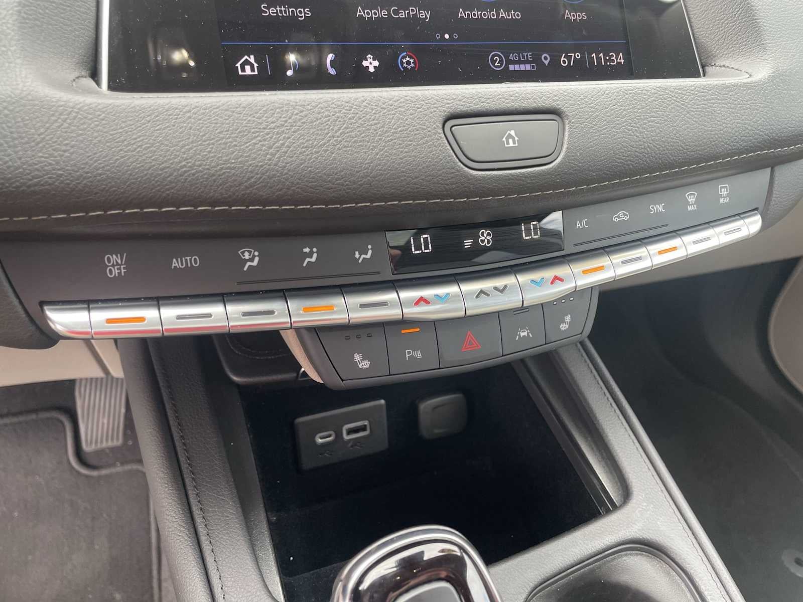 2023 Cadillac XT4 Premium Luxury