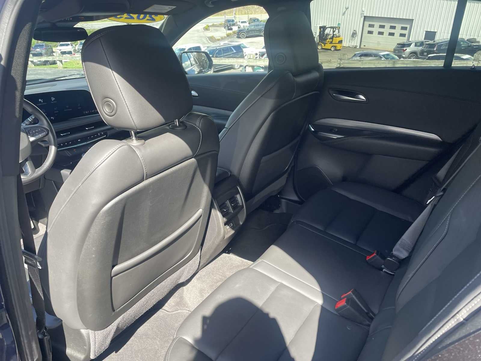 2025 Cadillac XT4 Premium Luxury