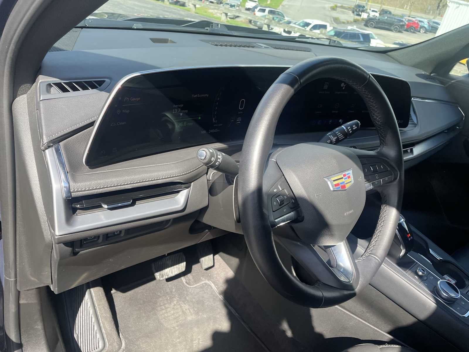 2025 Cadillac XT4 Premium Luxury