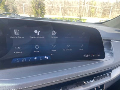 2025 Cadillac XT4 Premium Luxury