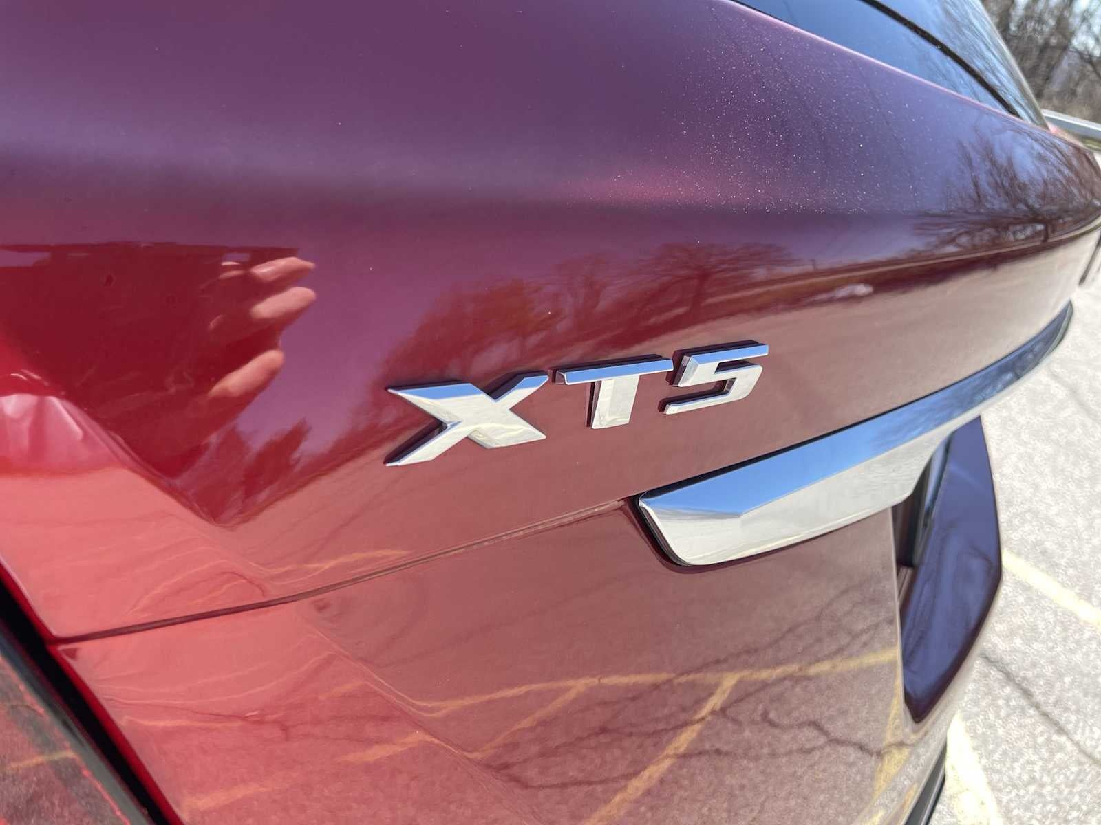 2023 Cadillac XT5 Premium Luxury