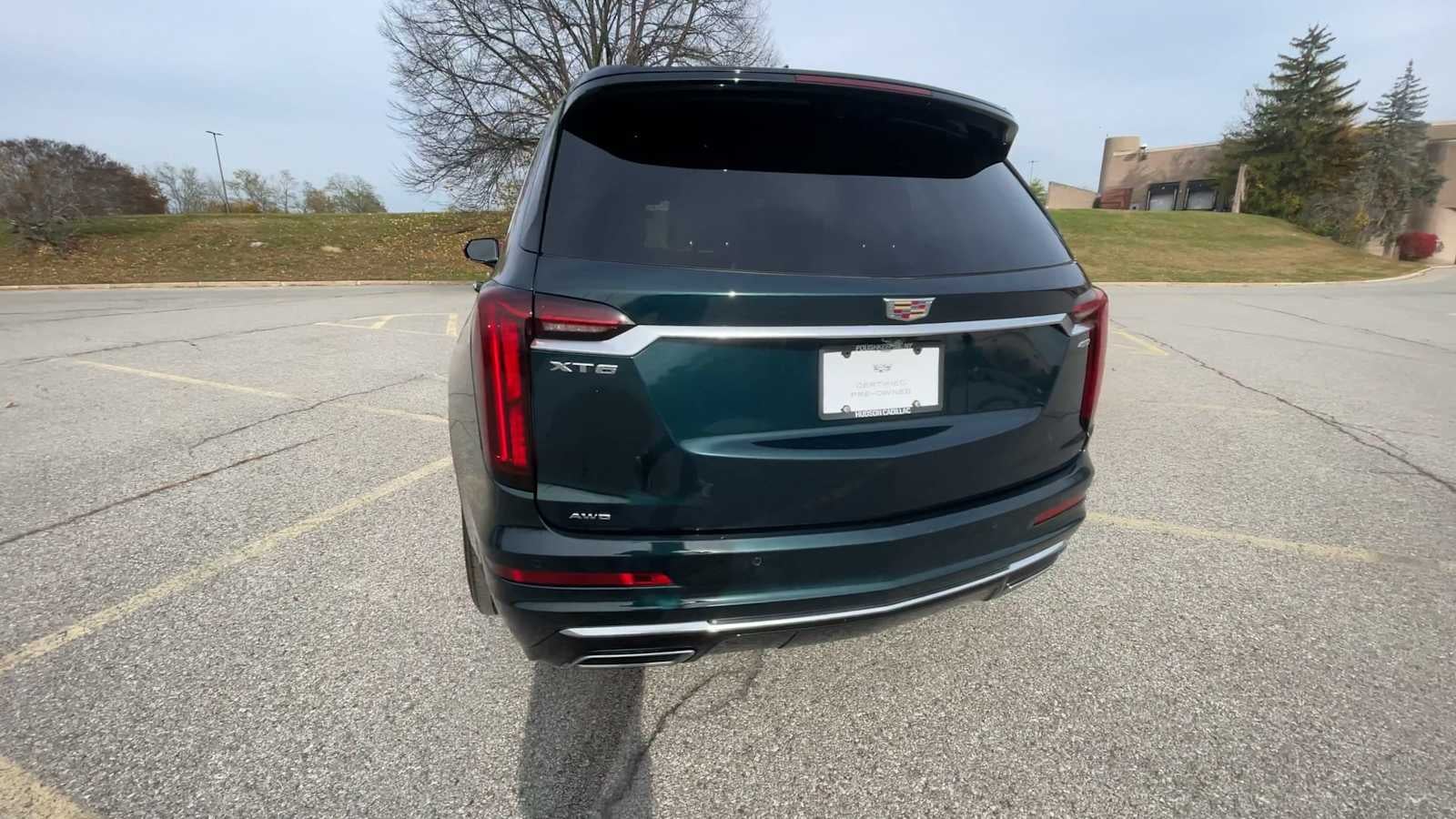2025 Cadillac XT6 Premium Luxury