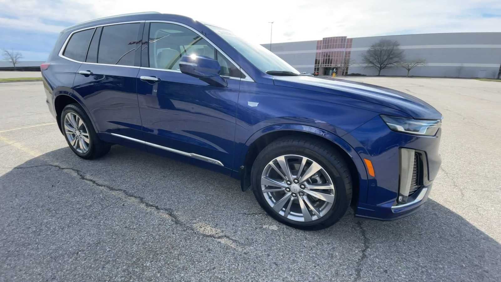 2023 Cadillac XT6 Premium Luxury