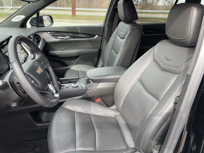 2025 Cadillac XT6 Premium Luxury