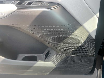 2024 Cadillac LYRIQ Luxury 1