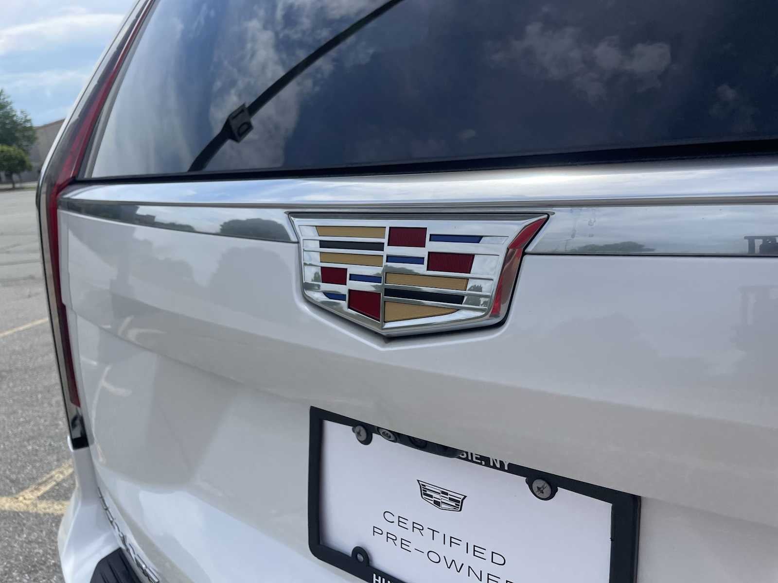 2023 Cadillac Escalade Premium Luxury