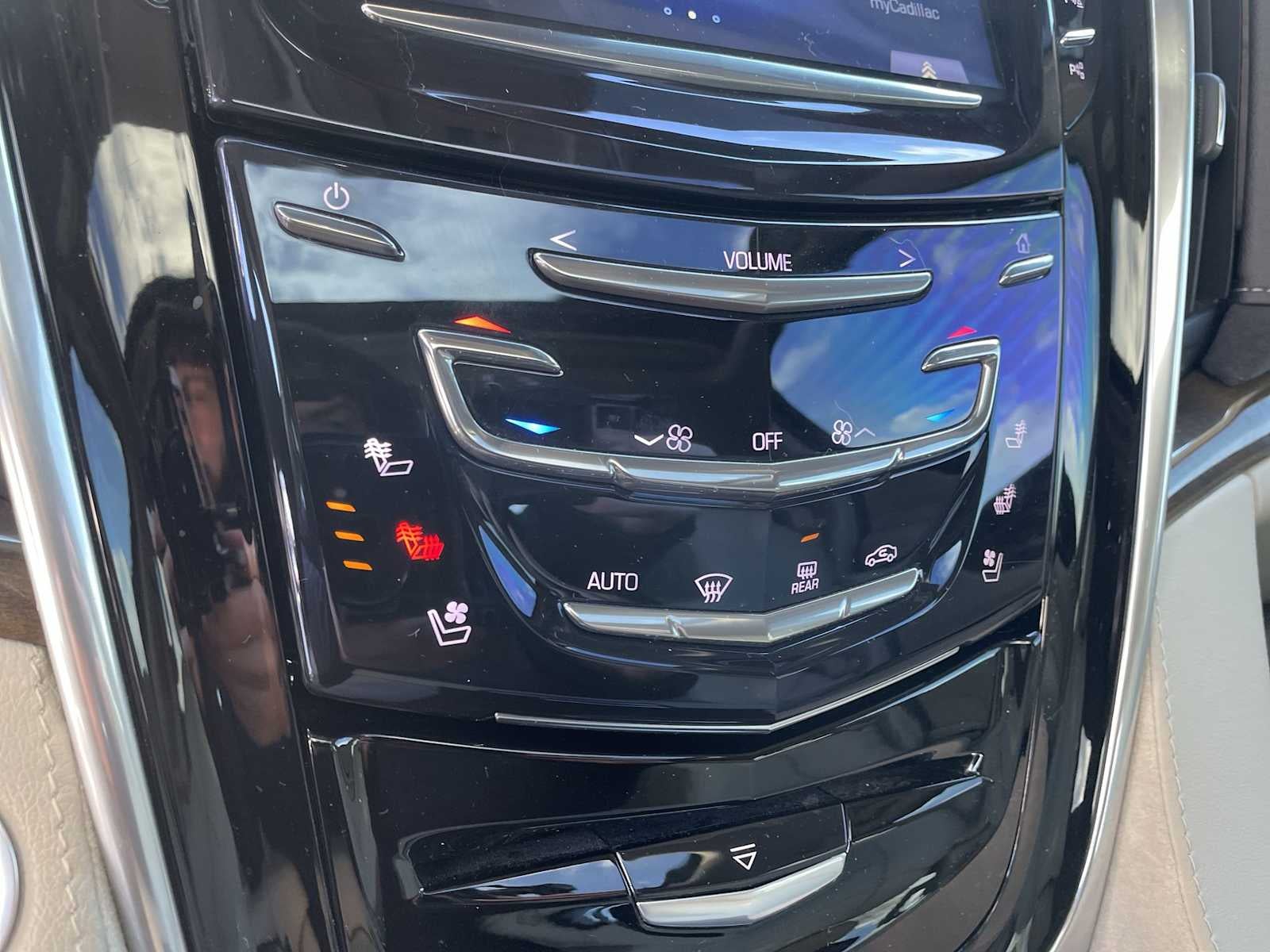 2020 Cadillac Escalade Premium Luxury