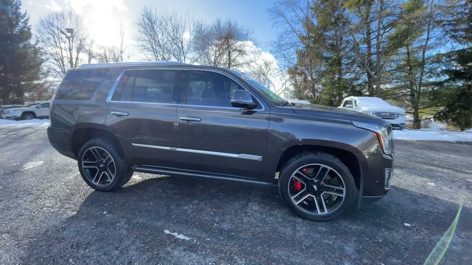 2020 Cadillac Escalade Premium Luxury