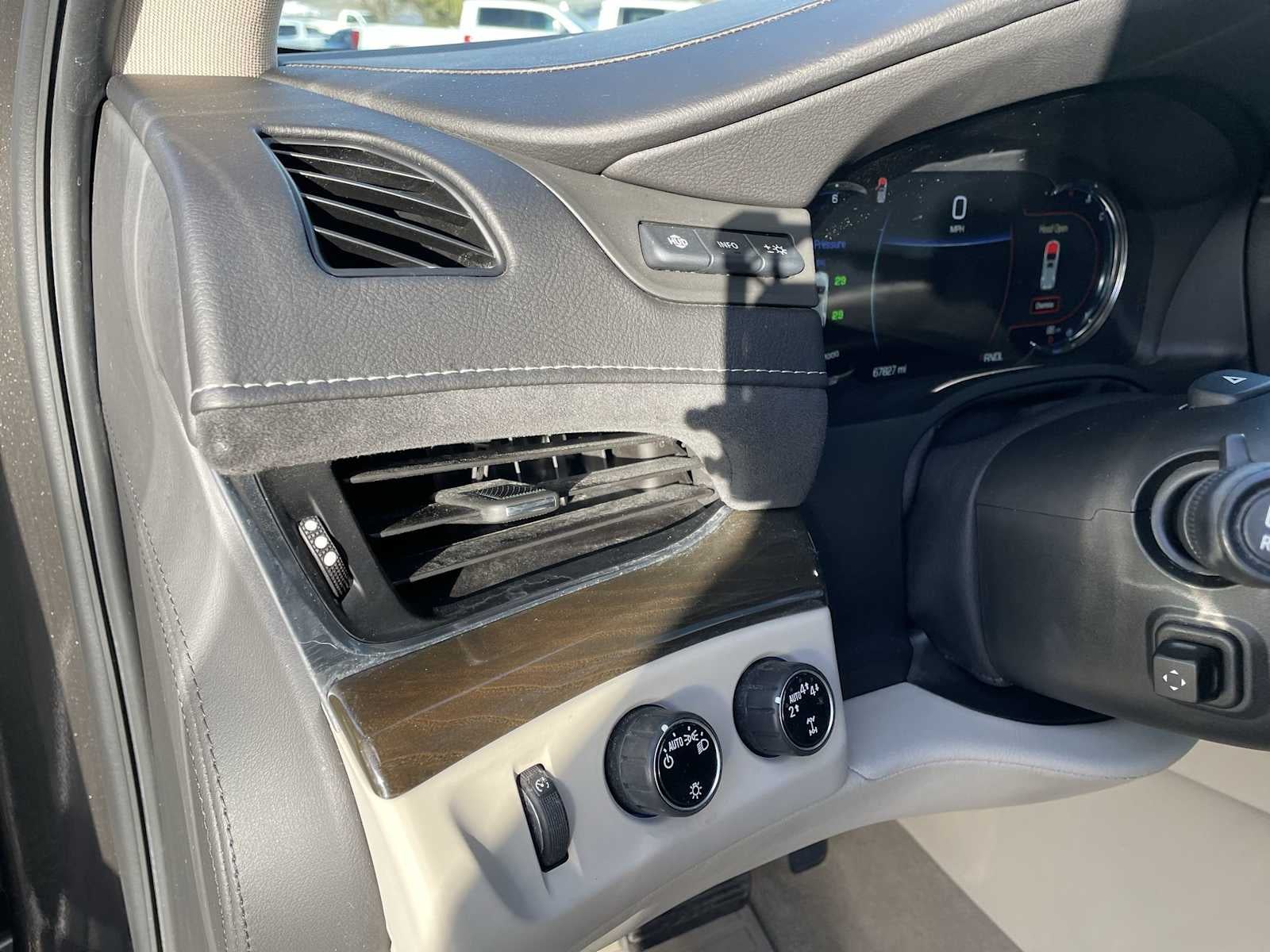 2020 Cadillac Escalade Premium Luxury