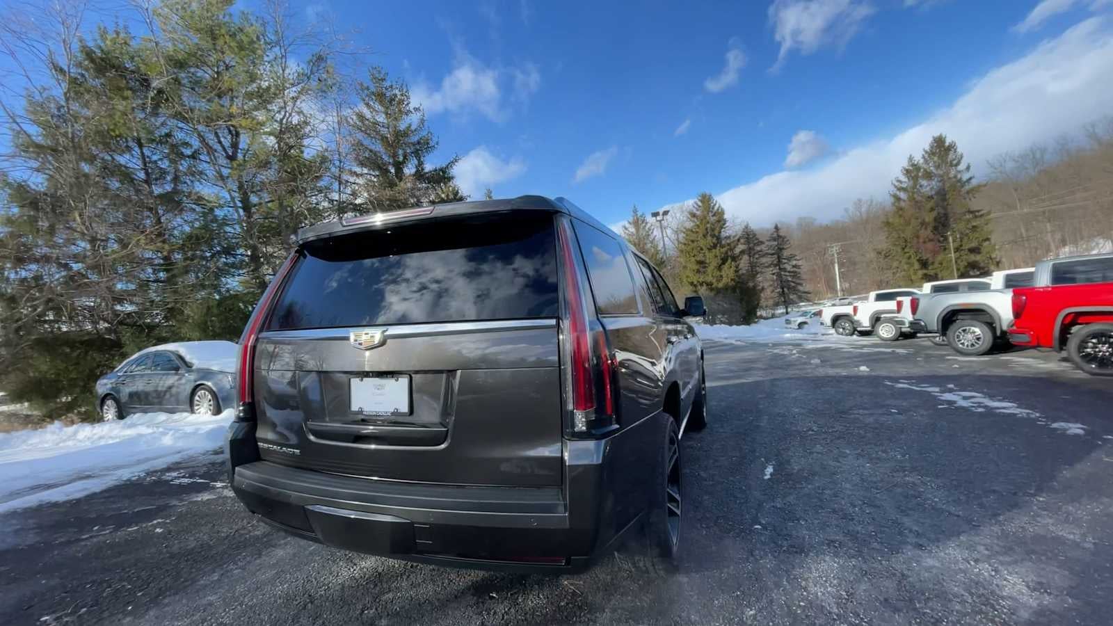 2020 Cadillac Escalade Premium Luxury