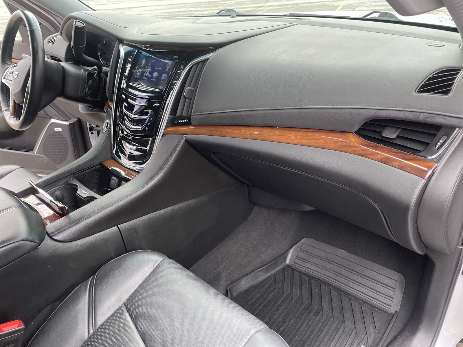 2017 Cadillac Escalade ESV Standard