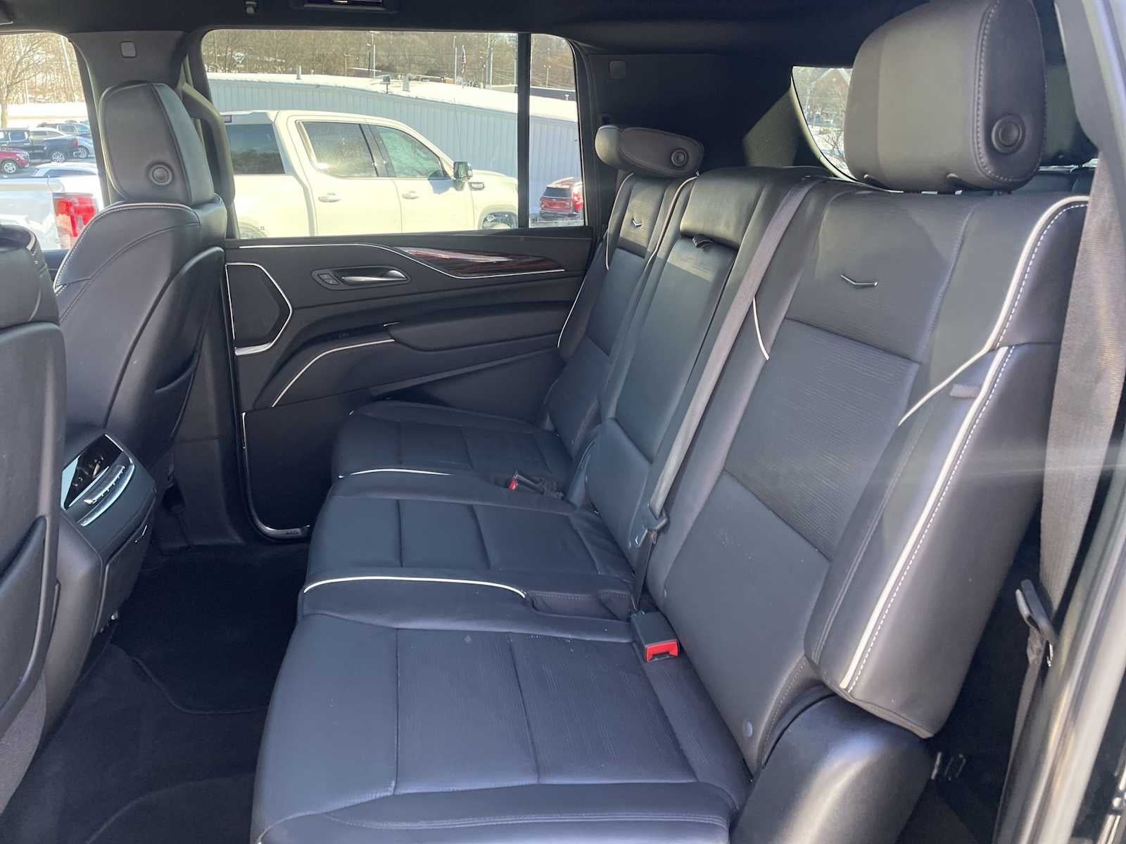 2023 Cadillac Escalade ESV Premium Luxury