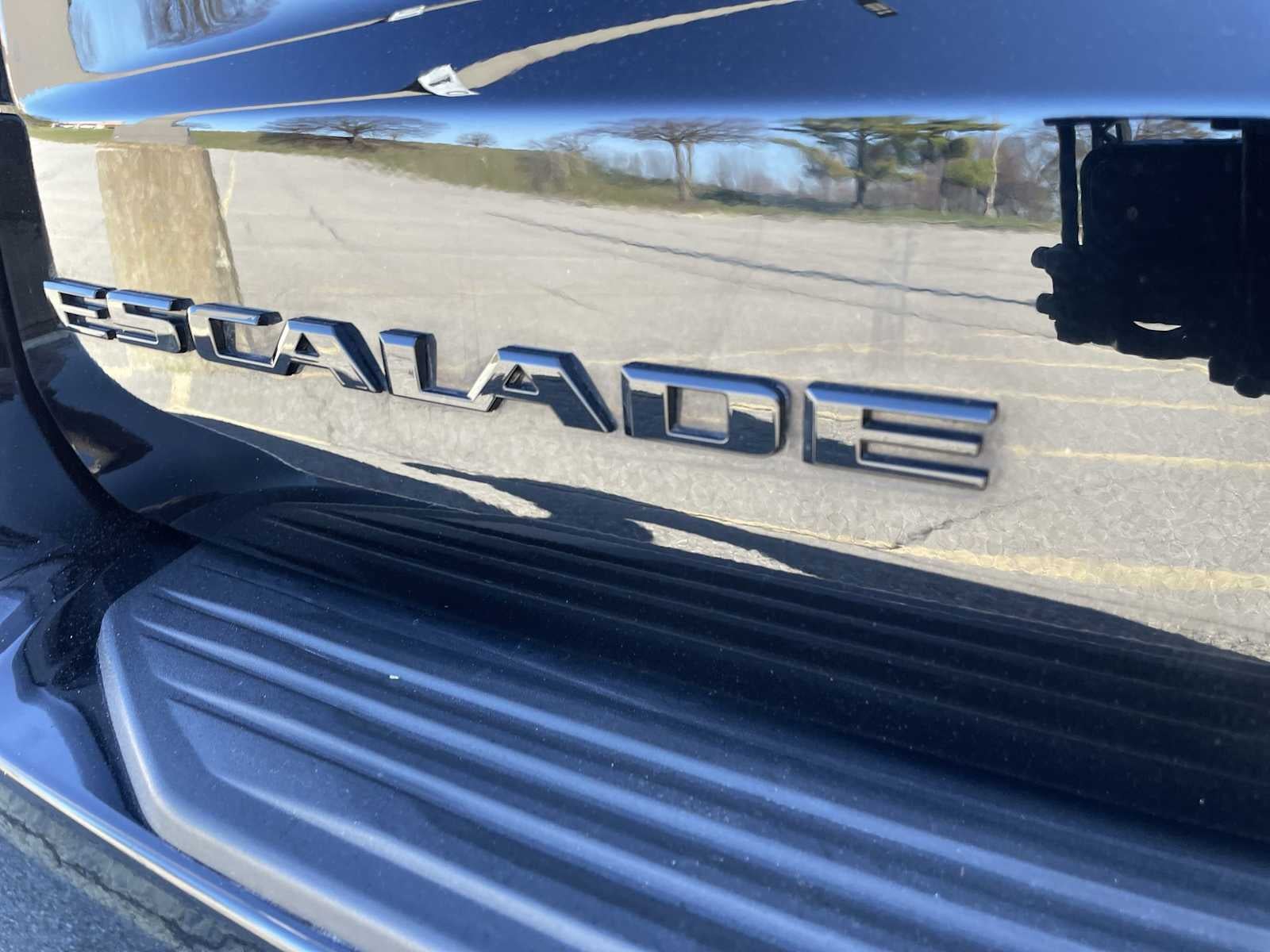 2022 Cadillac Escalade ESV Sport