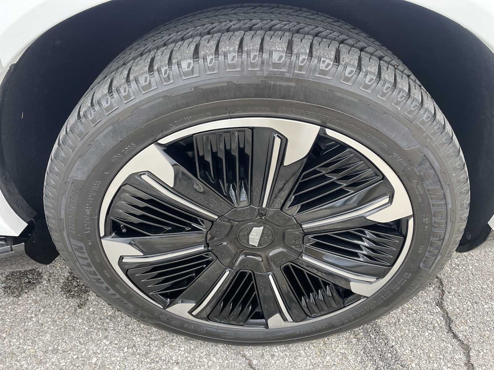 2025 Cadillac ESCALADE IQ Sport 2