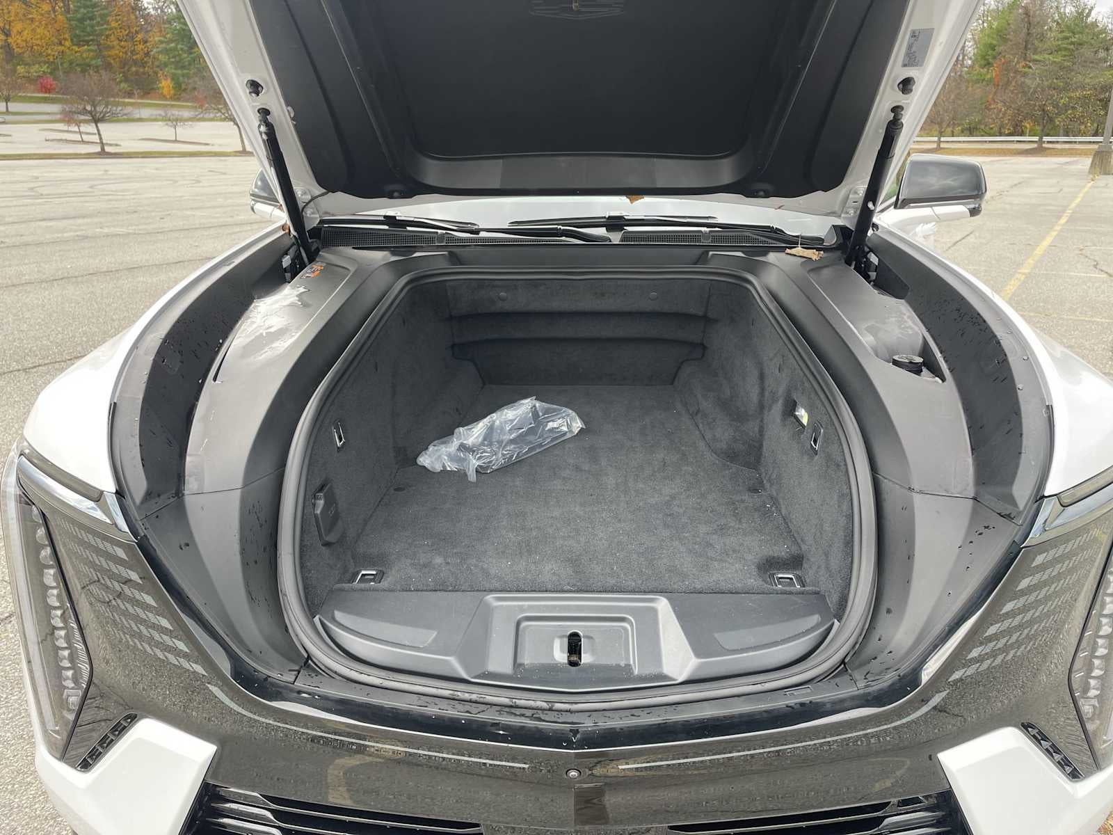 2025 Cadillac ESCALADE IQ Sport 2