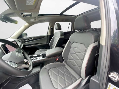 2025 Volkswagen Atlas 2.0T Peak Edition