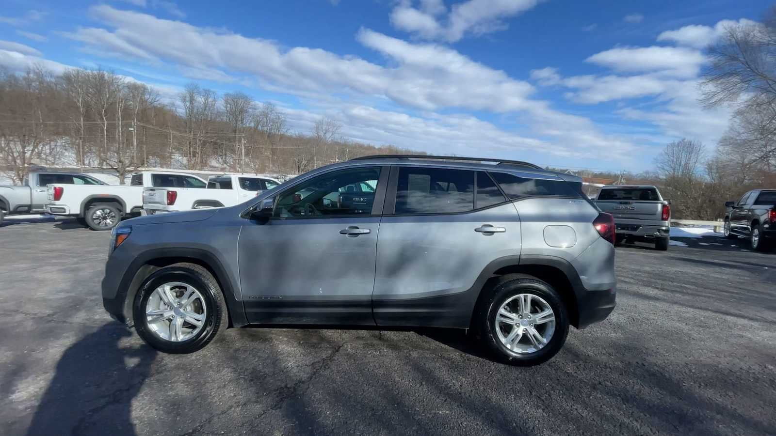 2023 GMC Terrain SLE