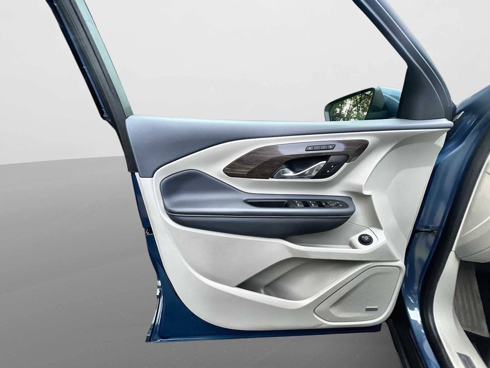 2024 GMC Terrain Denali - Photo 23