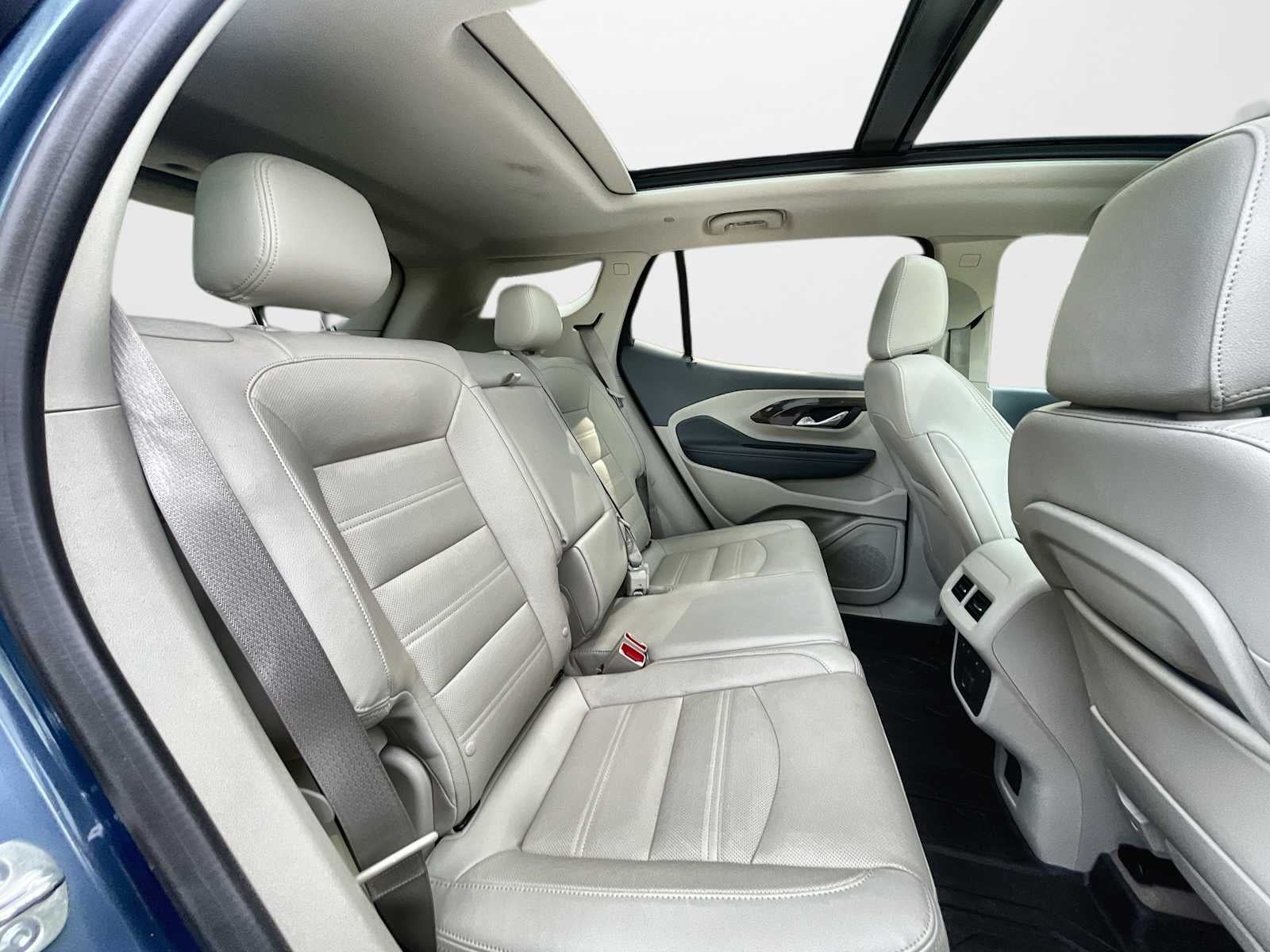 2024 GMC Terrain Denali - Photo 28