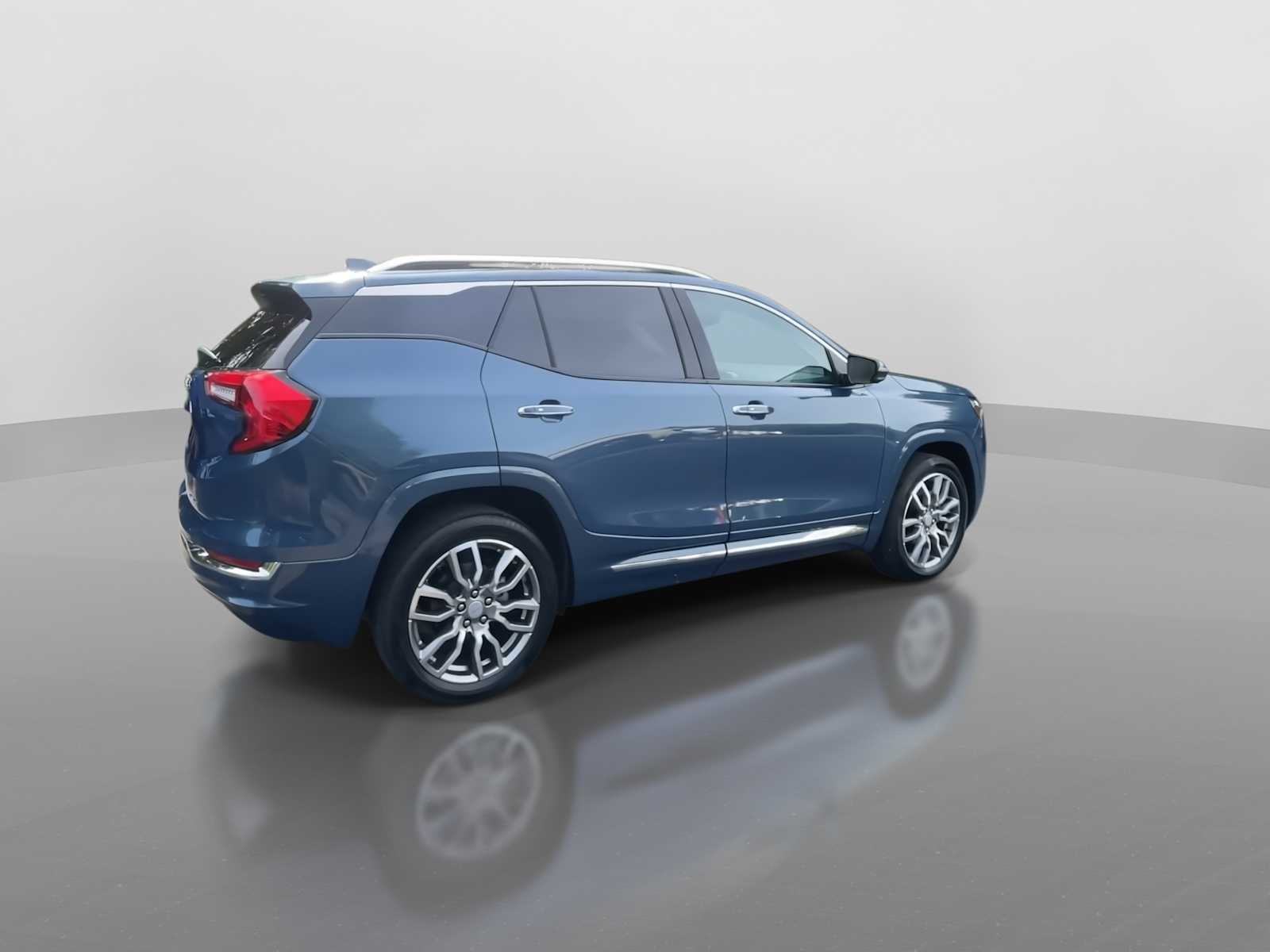 2024 GMC Terrain Denali - Photo 9