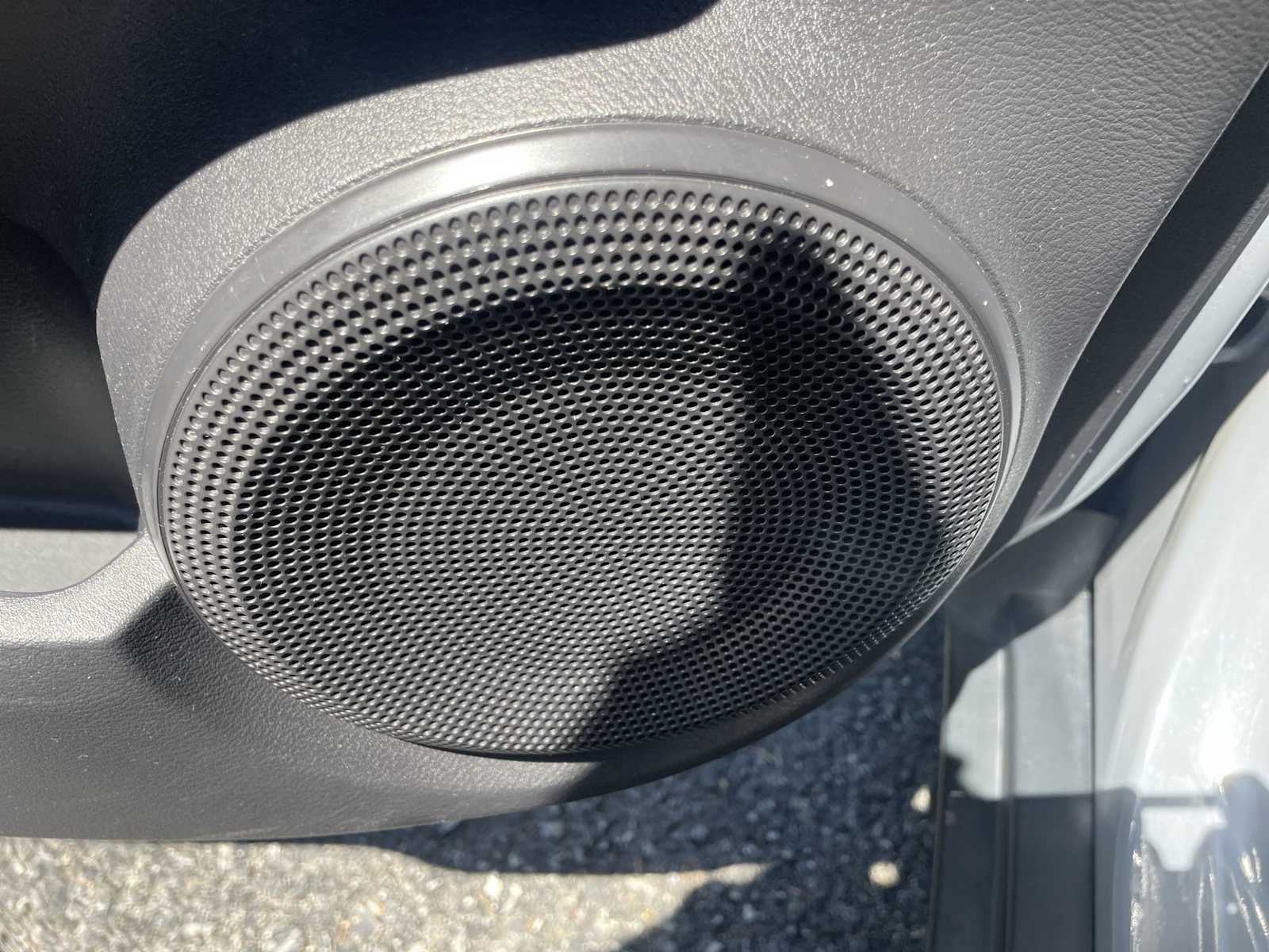 2024 Nissan Kicks SR Xtronic CVT